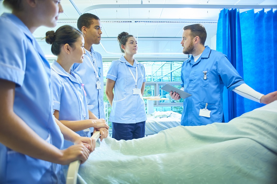photo of nurses learning in a hospital setting